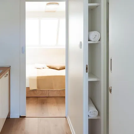 Apartment Floating House Marina *